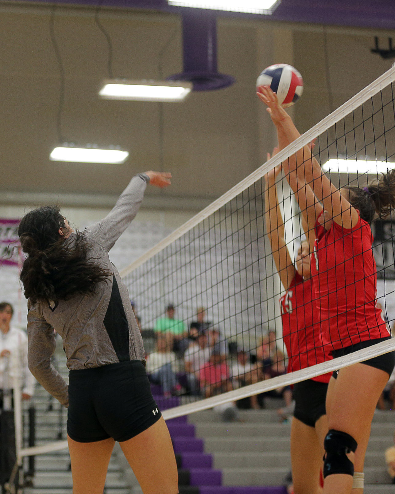 Truckee at Spring Creek Volleyball - 1st Set (2).jpg